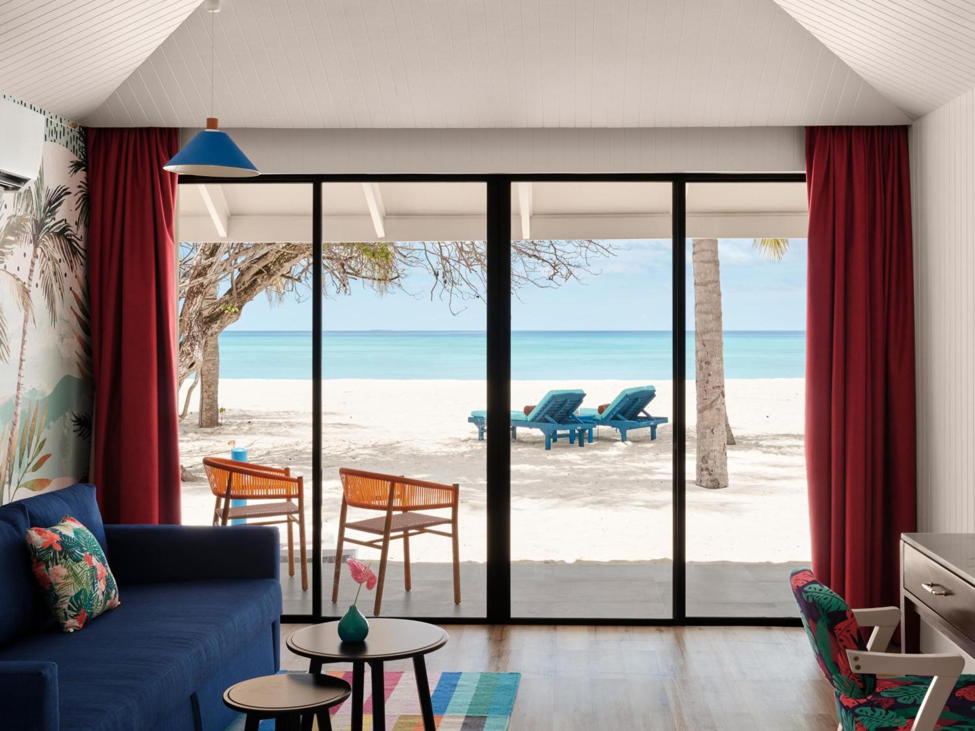 Park Sun Island - Complimentary One Way Domestic Transportation For Of 7 Nights And 01 April To 30 September 2025 Maamigili